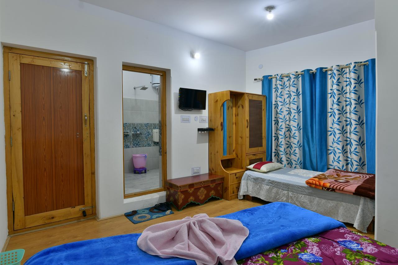 Lhachik Guest House Лех Экстерьер фото